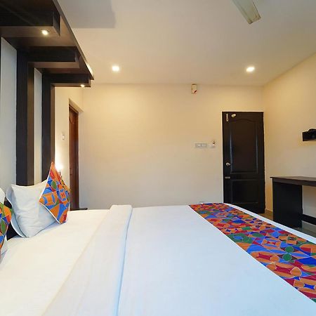 Zion Plaza Hotel Nedumbassery Exterior foto